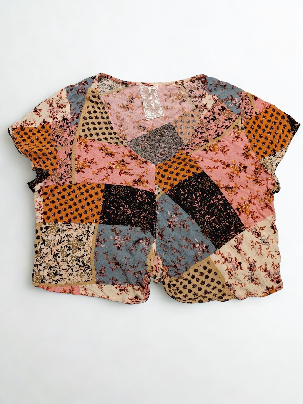 Sadie & Sage Patchwork Print Crop Top – Size L – Boho Floral